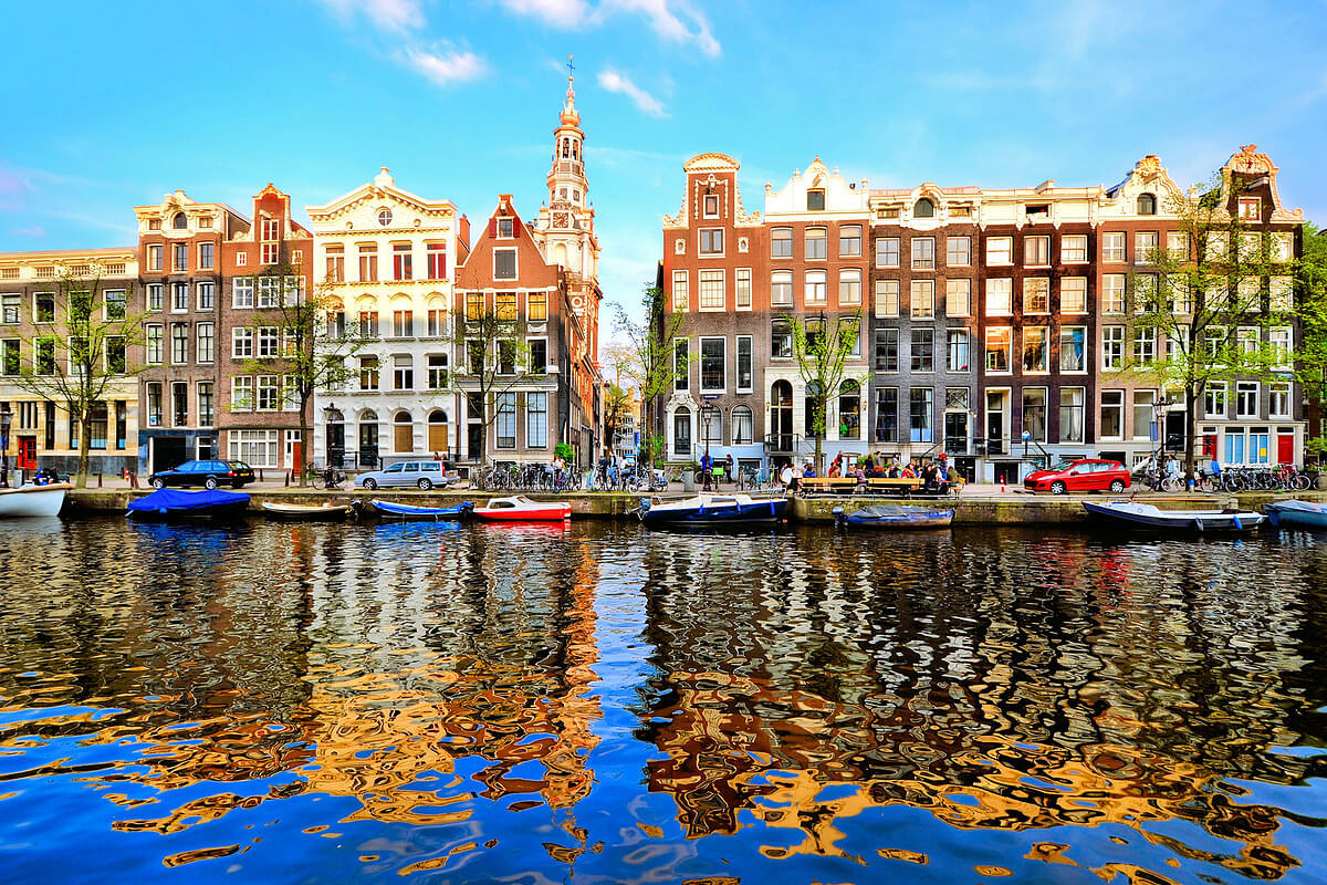Lej en båd i Amsterdam