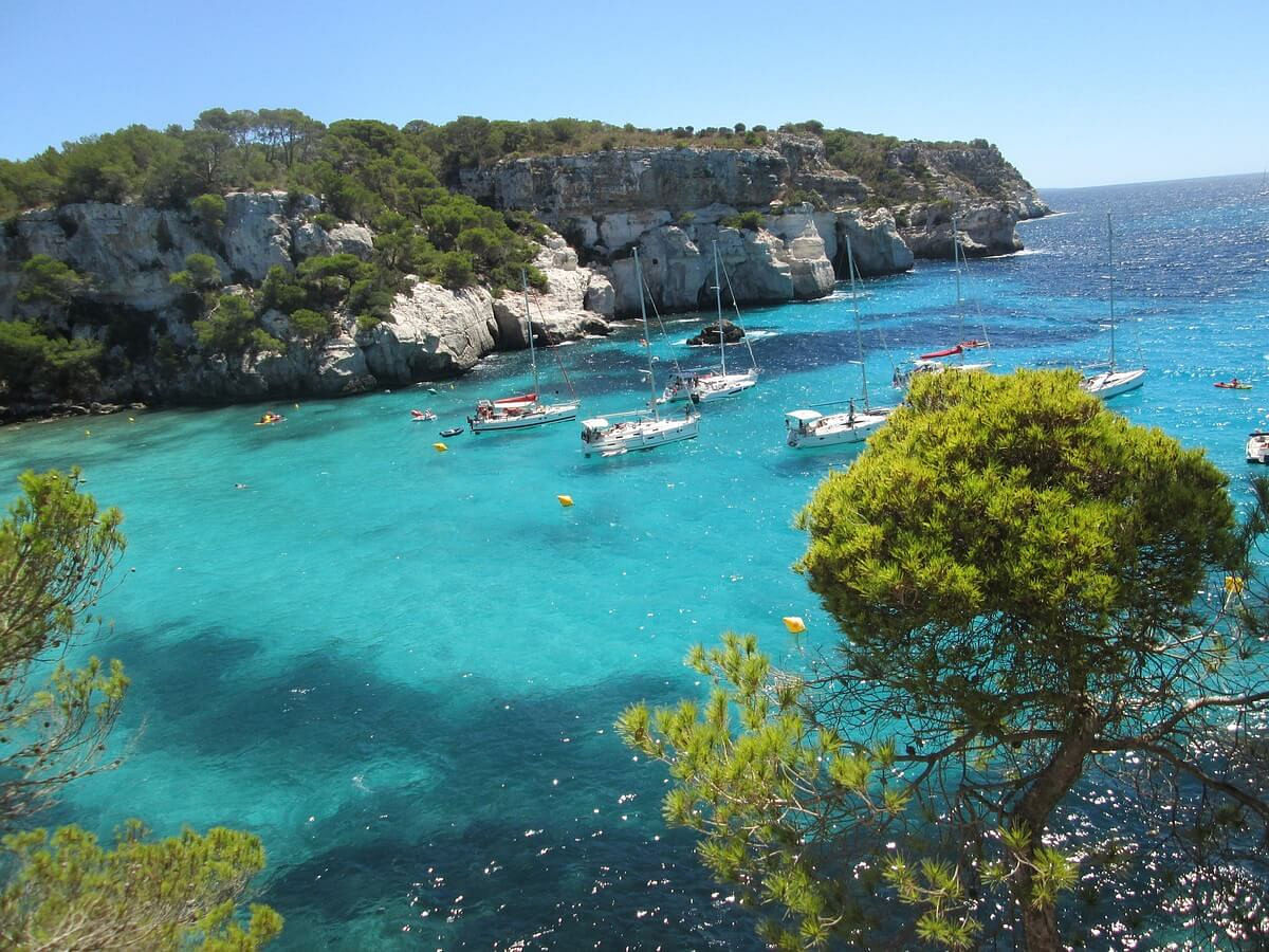 Rent a boat in Balearic Islands