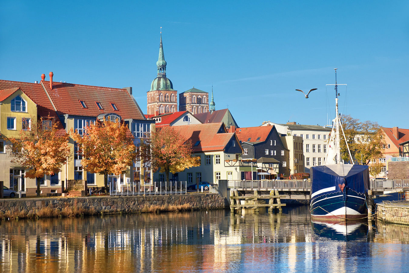 Rent a boat in Stralsund