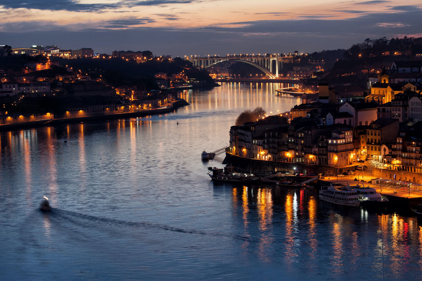 Hyr en båt i Dourofloden