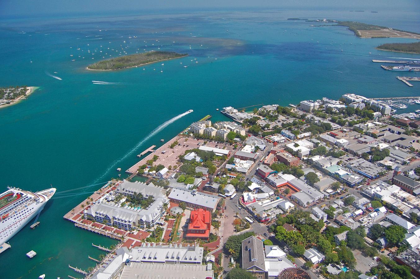 Rent a boat in Key West