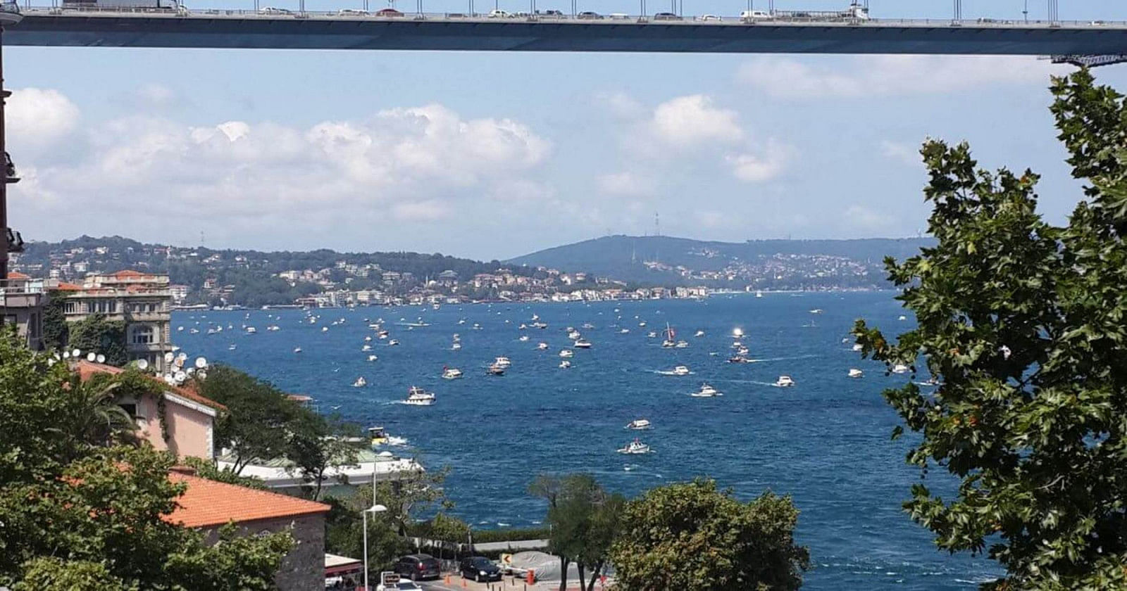 Unajmite brod u İstanbul