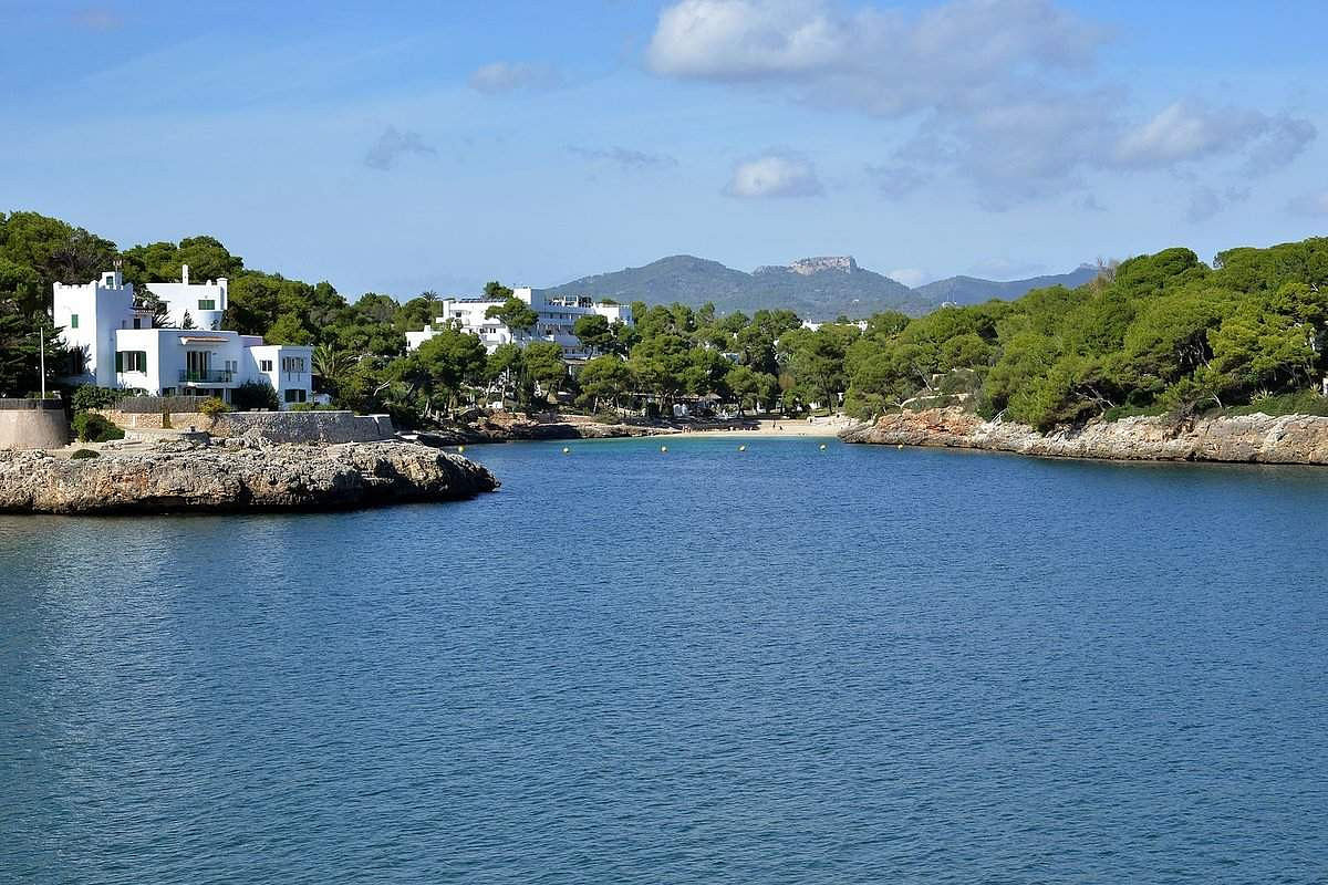 Rent a boat in Cala D'or